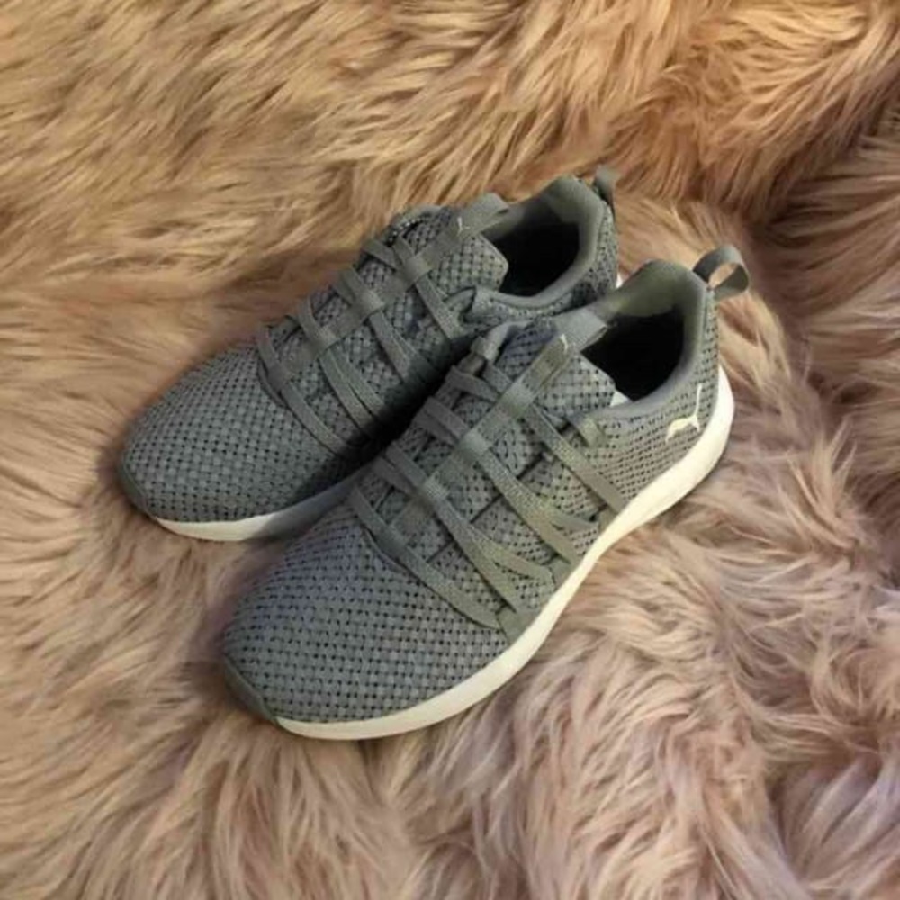 💕 New Puma soft foam women shoes 💕